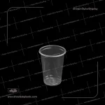 Tek kullanımlık plastik bardak temizleyin