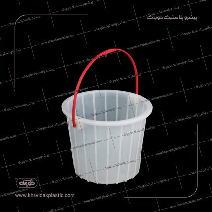 سطل ماست پلاستیکی دسته دار 1.5 یک و نیم کیلو یی درب دار و دستگیره دار قدیم خویدک