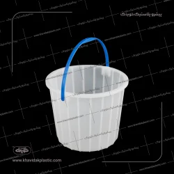 سطل ماست یا ماستی پلاستیکی دسته دار 2.5 دو و نیم کیلو یی درب دار و دستگیره دار قدیمی خویدک